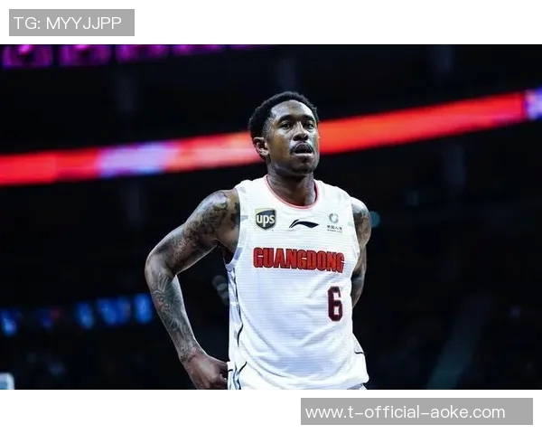 广东足球迎新变革小外援杰克逊被裁湖人旧将试训再添看点